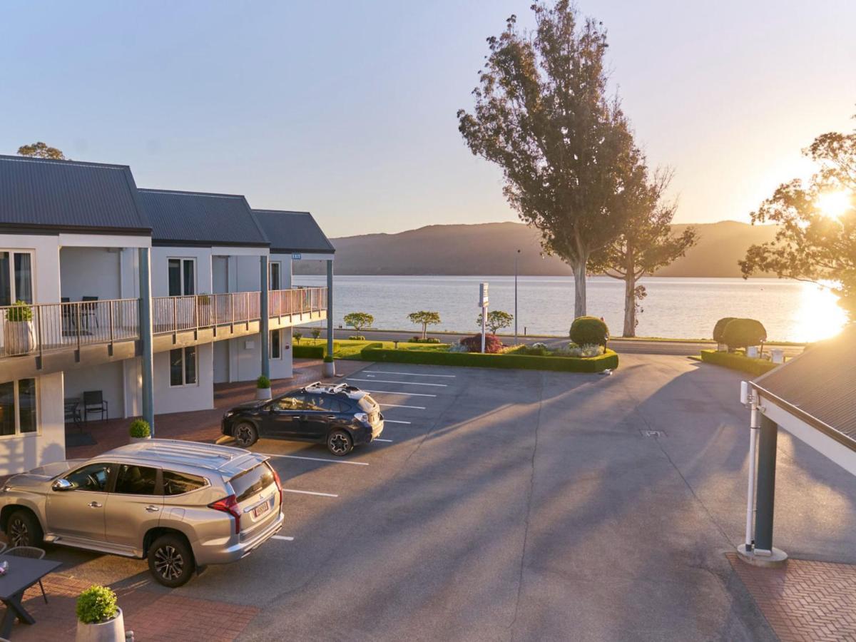 Radfords On The Lake Те-Анау Экстерьер фото