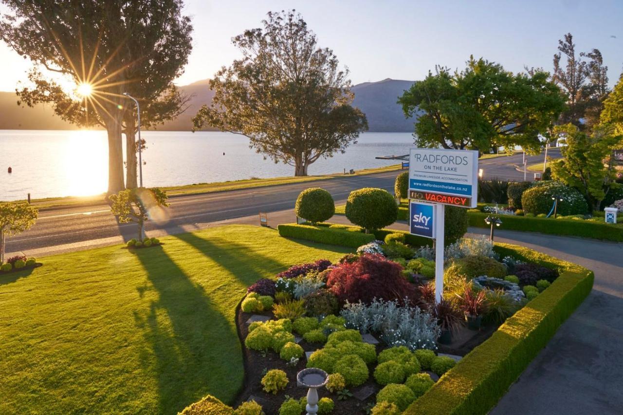 Radfords On The Lake Те-Анау Экстерьер фото